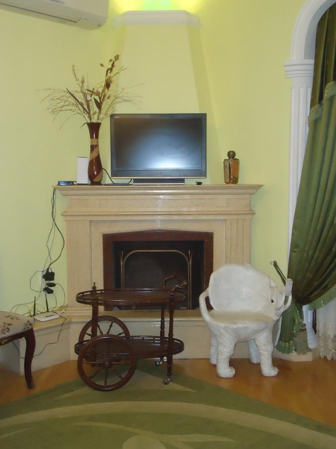 Bed and Breakfast Albatros Tbilisi Esterno foto