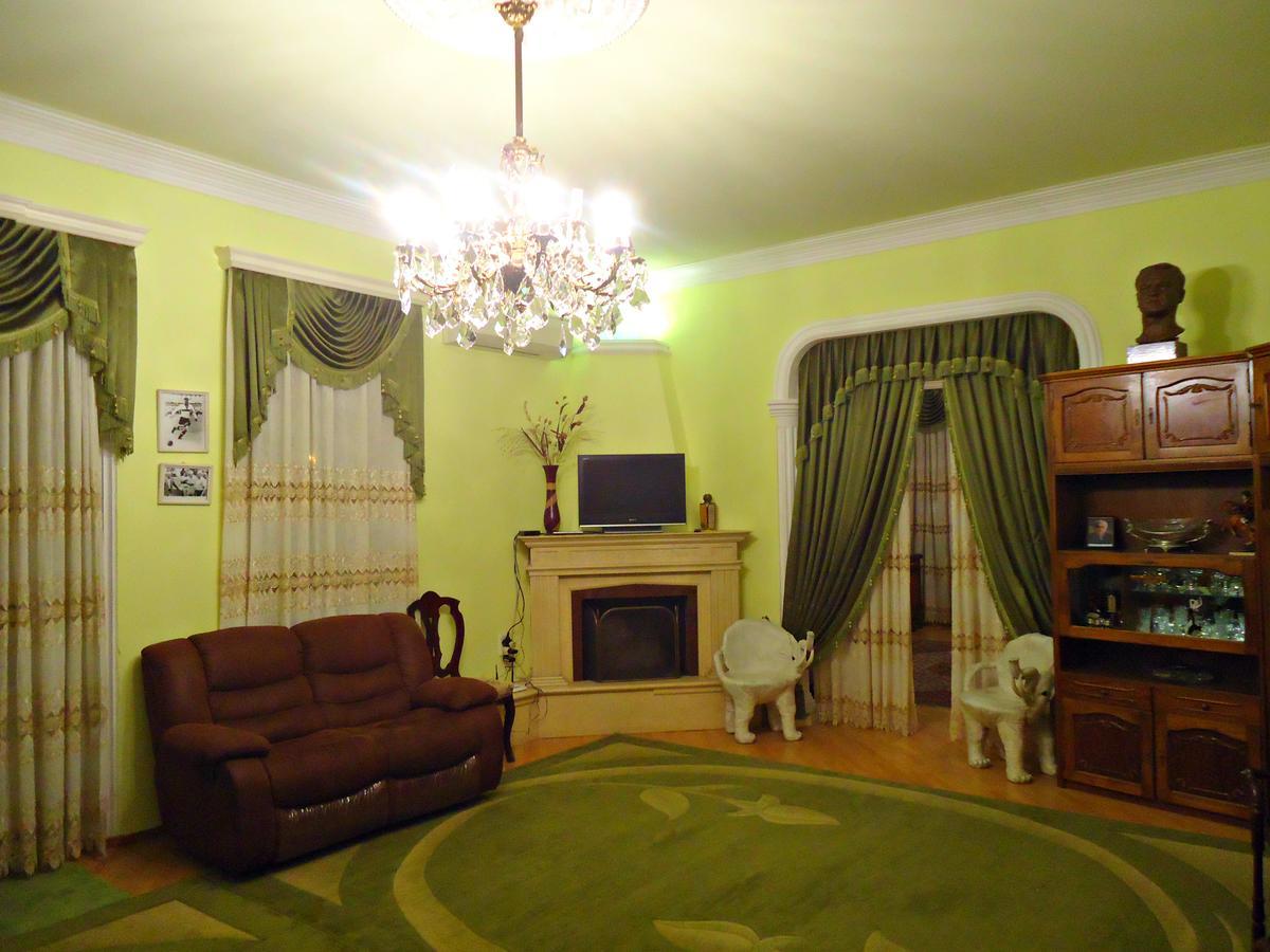 Bed and Breakfast Albatros Tbilisi Esterno foto